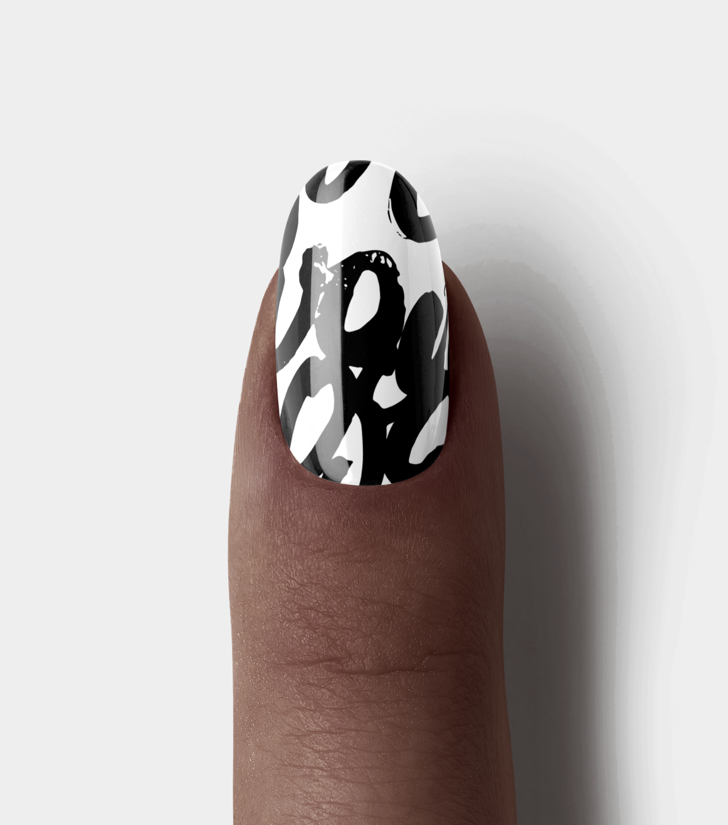 Echo In Black + White